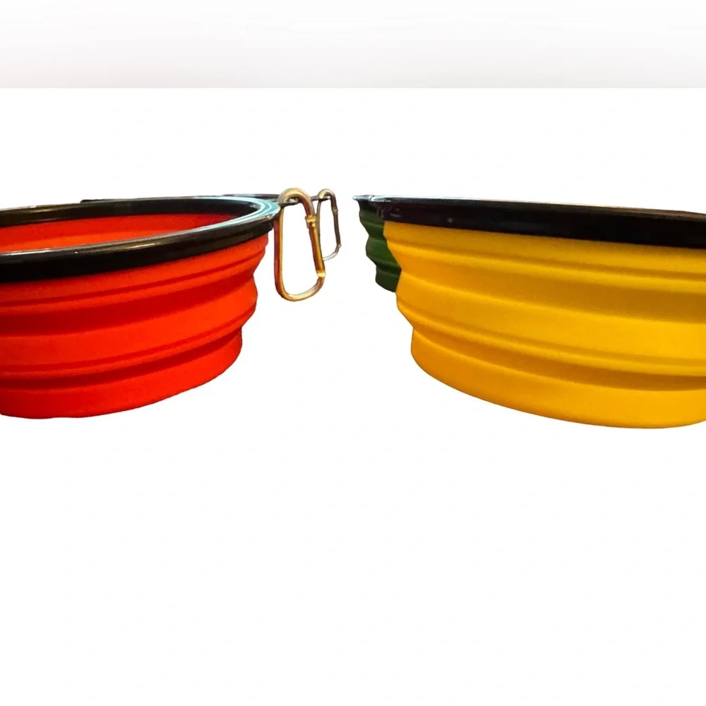 New in original package Collapsible 3 Pack Pet Bowl Large. Choose your colors